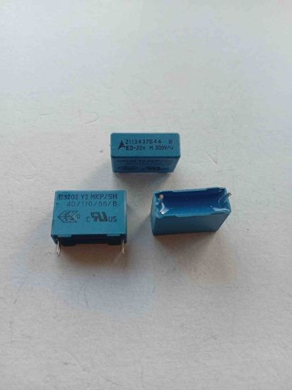 Picture of b3202y2mkpsh-0022uf-300vac-15mm-capacitor