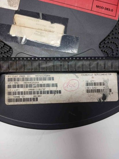 Picture of mm74hc259mx-smd-ic