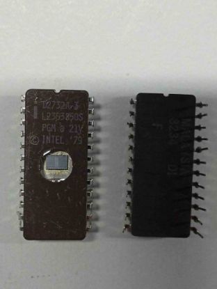 Picture of d2732a-3-dip-ic
