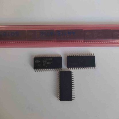 Picture of cy8c24423a-24sxi-ic