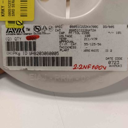Picture of 08051c222kat2a-220pf-100v-805-capacitor