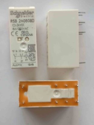 Picture of RSB2A080BD 24V 8A 2C 8PIN SCHNIDER POWER RELAY